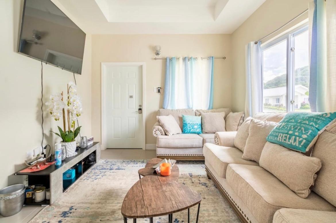 Natty'S Cozy Beach House In Hanover Jamaica ルーシー エクステリア 写真